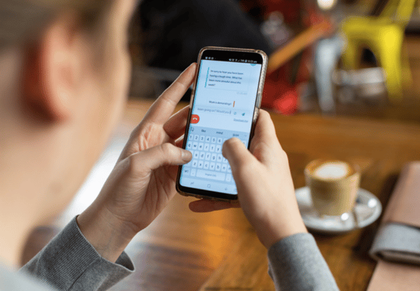 Coviu's text-chat interface
